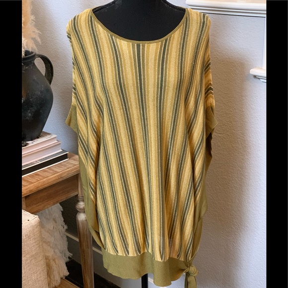 Anne Klein Sweaters - Anne Klein Yellow Stripe Sleeveless Sweater